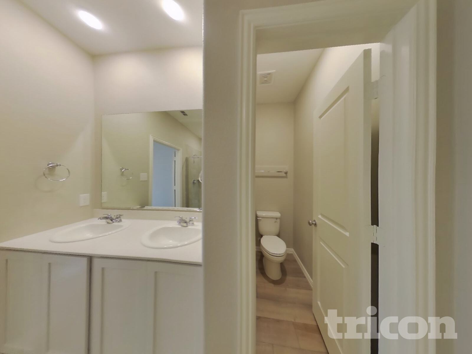 Building Photo - 440 Walpole Ct