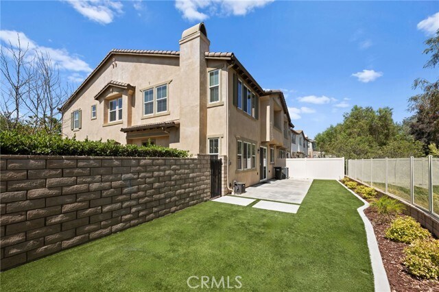 Building Photo - 43148 Avenida Cielo