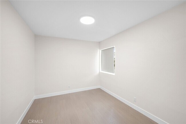 Building Photo - 13950 Stagg St