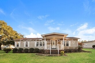 Building Photo - 9451 Green Loop Rd NE