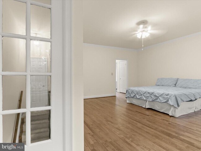 Building Photo - 4424 Westover Pl NW