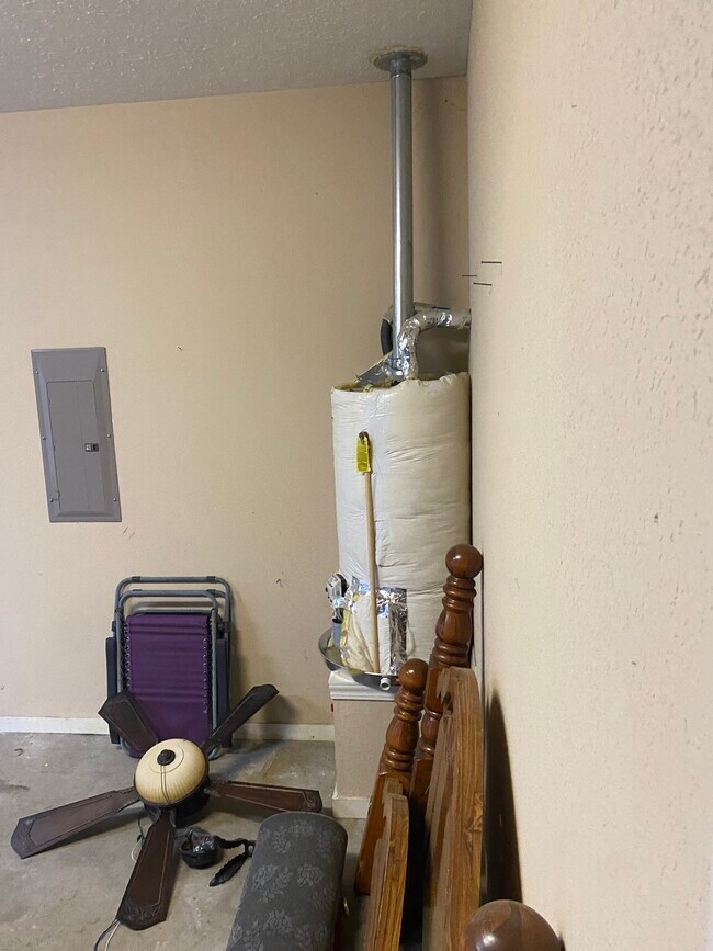 Building Photo - 35 Winchester Cv