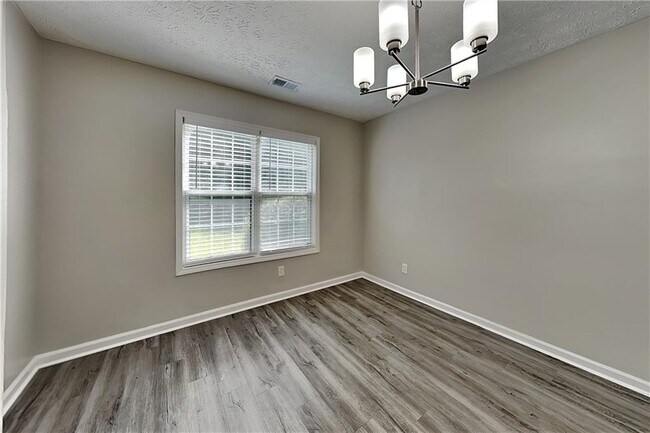 Building Photo - 105 Meadow Crest Ct