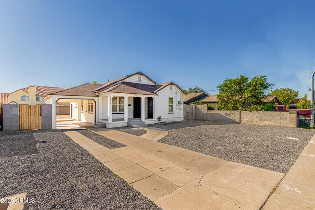 Building Photo - 423 E Crescent Ave