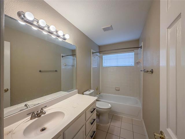 Building Photo - 1107 Normandy Dr