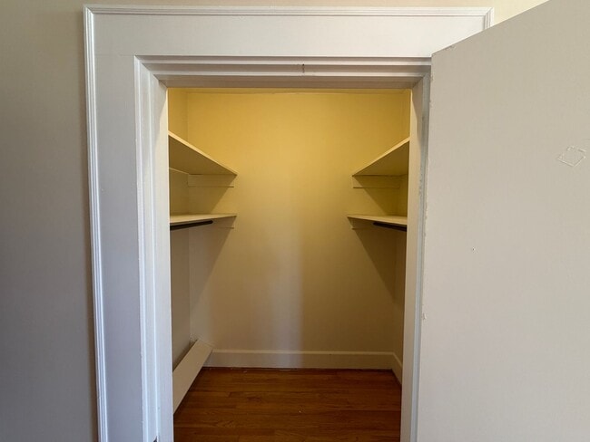 Building Photo - Mitchell College Historic District - 3BR / 4BA