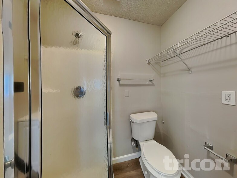 Building Photo - 3596 Caseys Cove