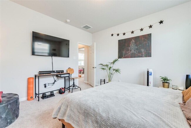 Building Photo - 12108 Tolson Dr