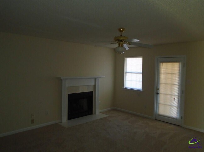 Building Photo - 120 Chadwyck Cir