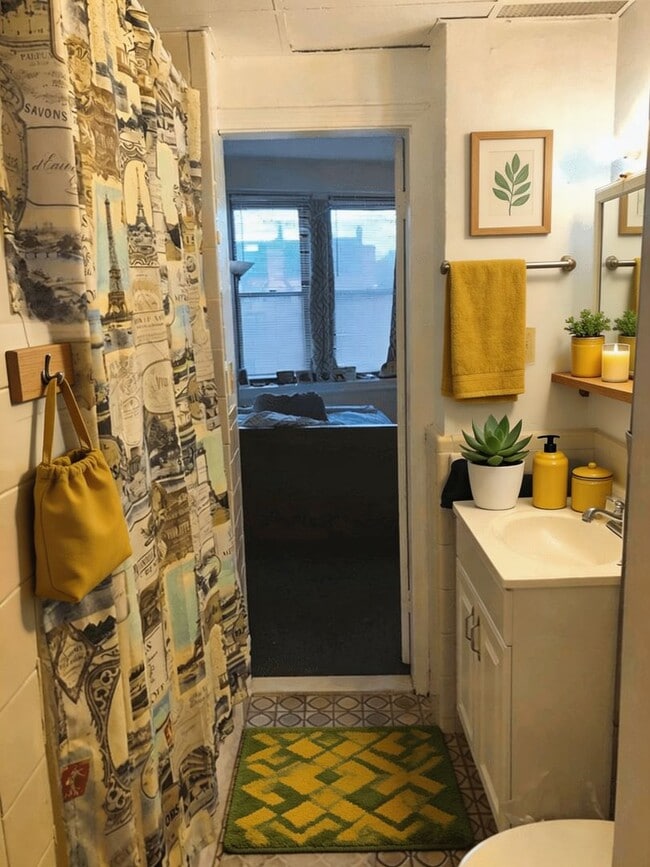 Building Photo - 487 Commonwealth Ave