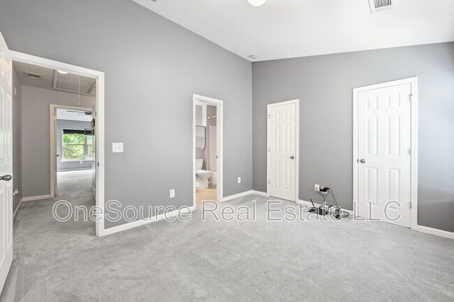 Building Photo - 1653 Liberty Pky NW