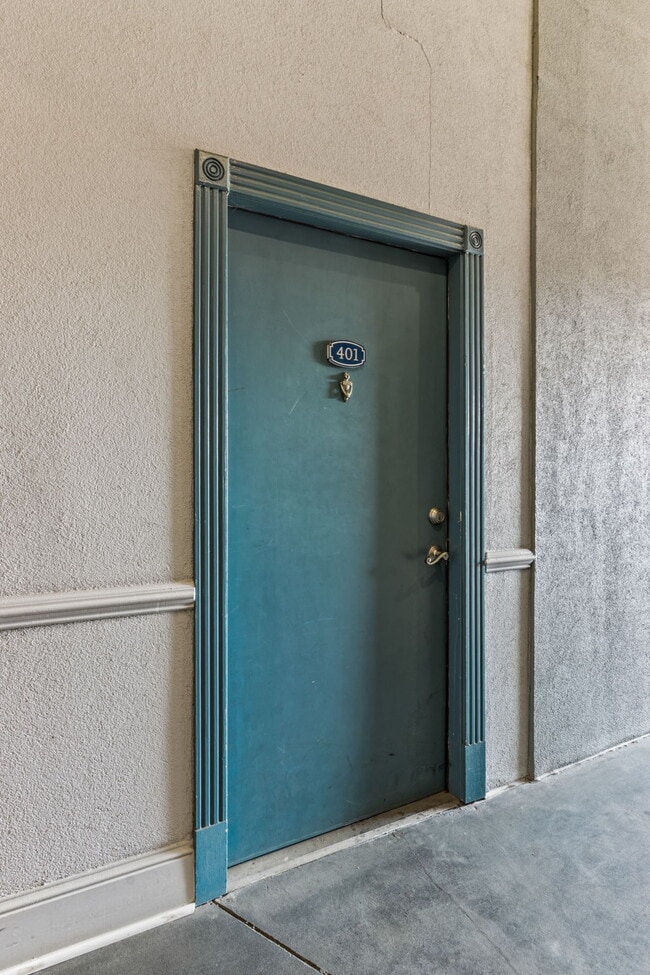 Building Photo - 840 United Ave SE