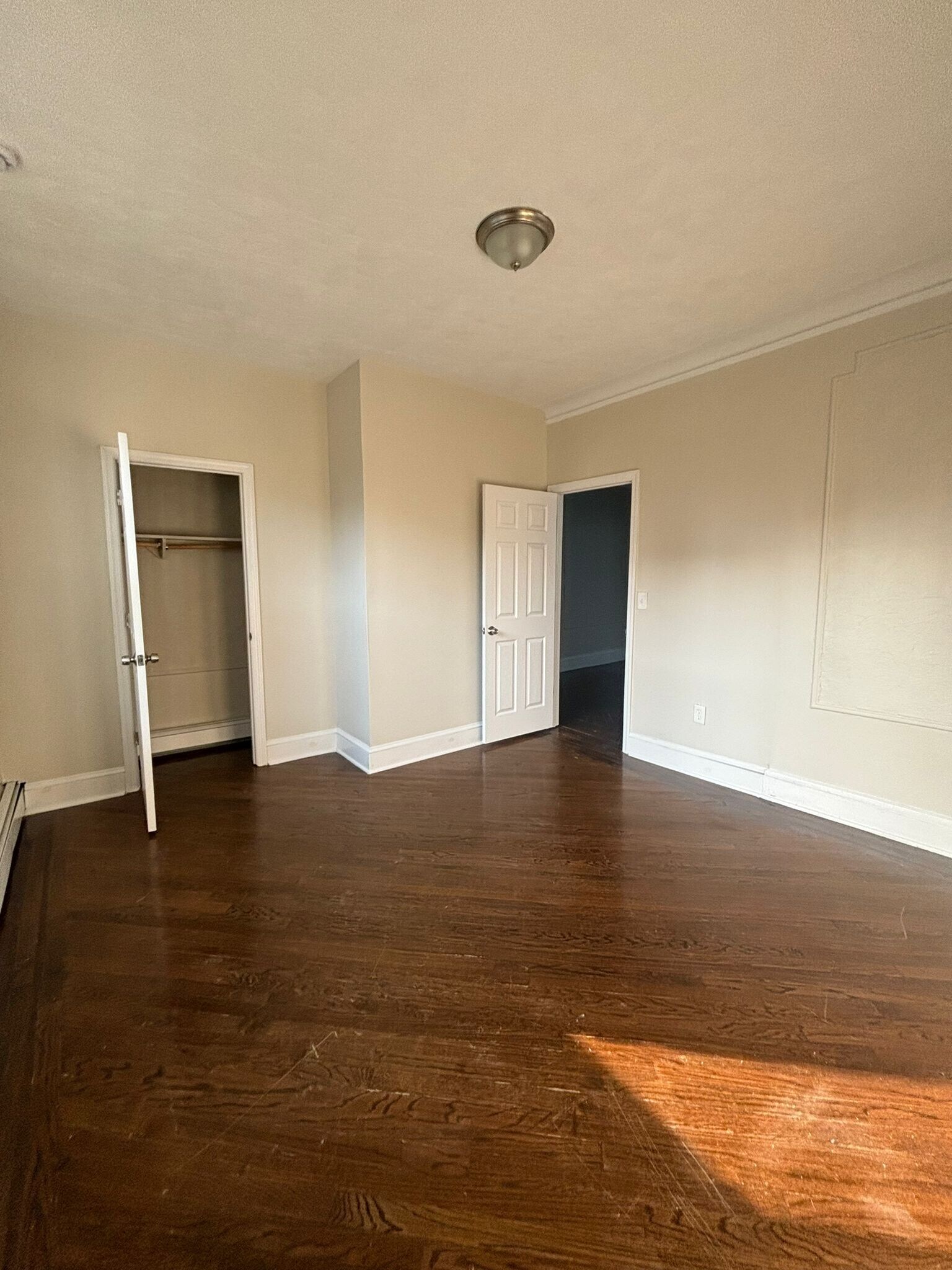Building Photo - 330 Keer Ave