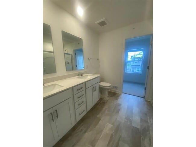 Building Photo - 14973 Archdale Ln