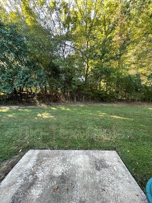 Building Photo - 269 N Pecan St