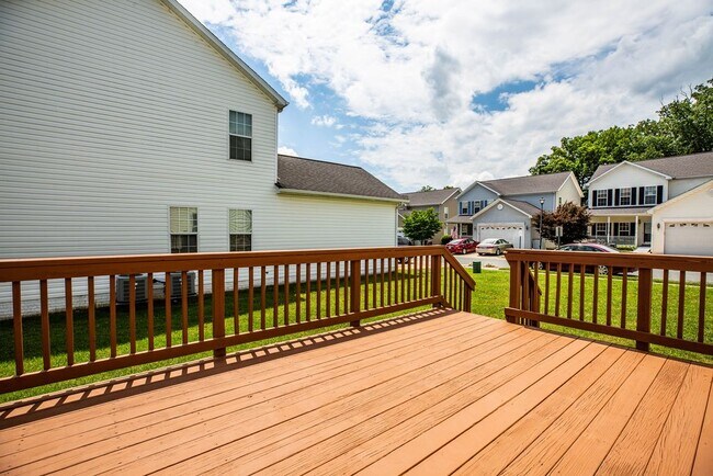 Building Photo - 43 Carlsbad Dr
