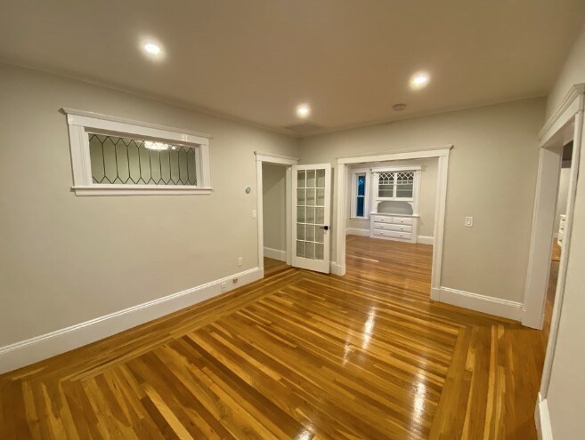 Building Photo - 26 Playstead Rd