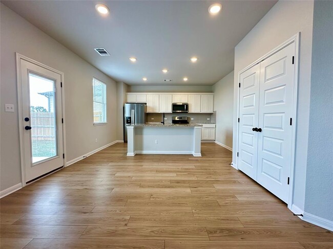 Building Photo - 149 Gullivers Dr