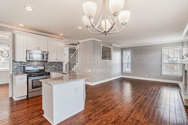 Building Photo - 3753 E Mallard St