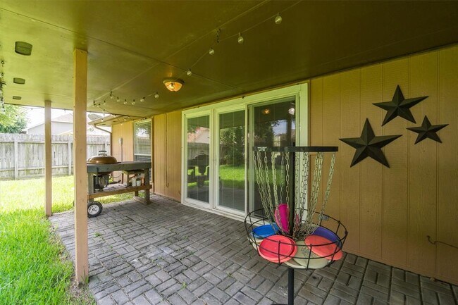 Building Photo - 2510 Park Meadows Ave