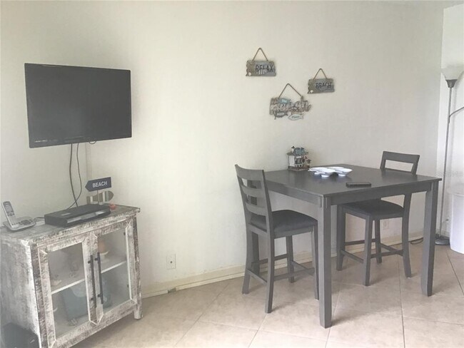 Building Photo - 1433 N Atlantic Ave