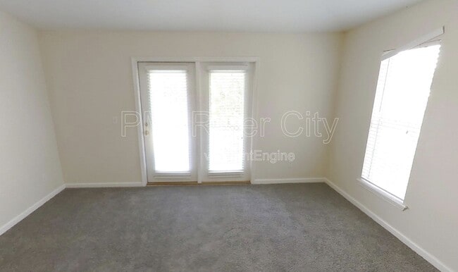 Building Photo - 175 Jardin De Mer Pl