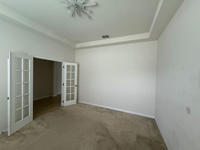 Building Photo - 50% OFF FIRST MONTH RENT* - 5 Bedroom 4 Ba...