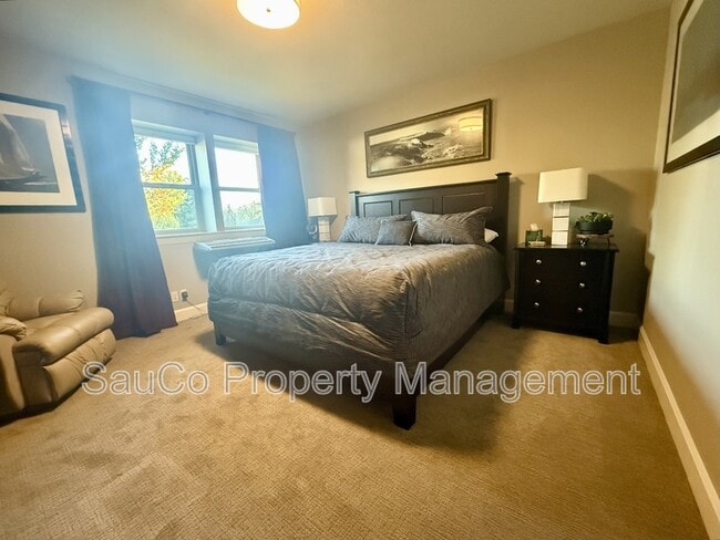 Building Photo - 52327 Ashley Ct