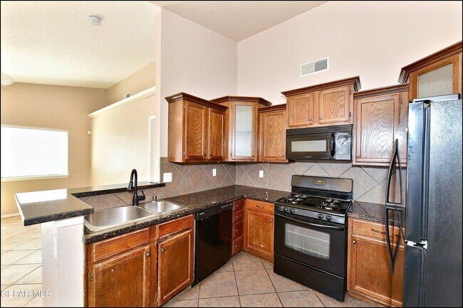 Building Photo - 12976 Enrique Gomez Dr