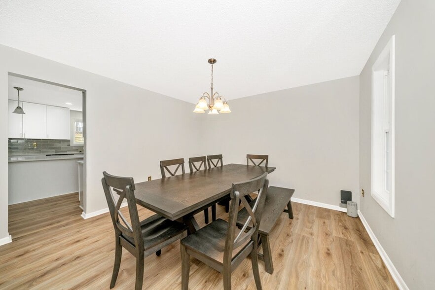 Building Photo - 3105 Glissade Ct