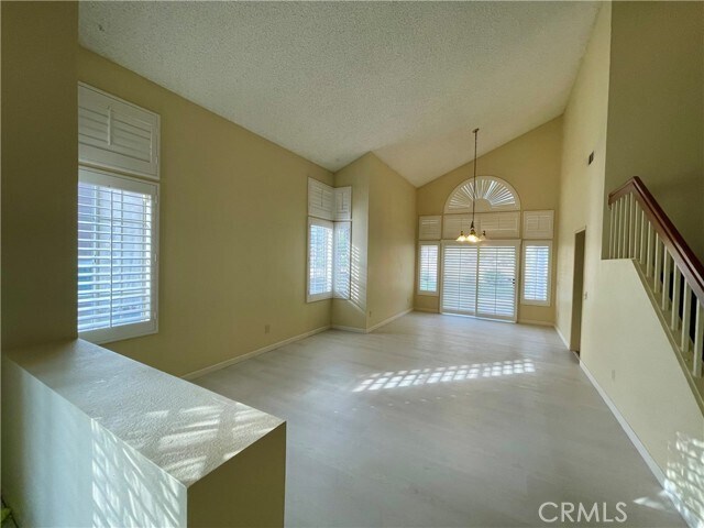 Building Photo - 2219 Monteclaro Dr
