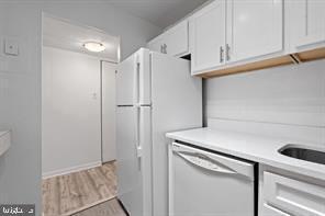 Building Photo - 3100 S Manchester St