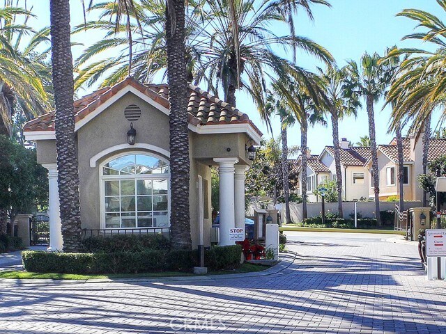 Building Photo - 48 Corniche Dr