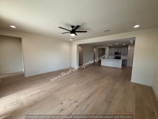 Building Photo - 13384 E Knipe Pl