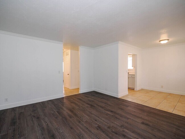 Building Photo - 1559 W 3395 S