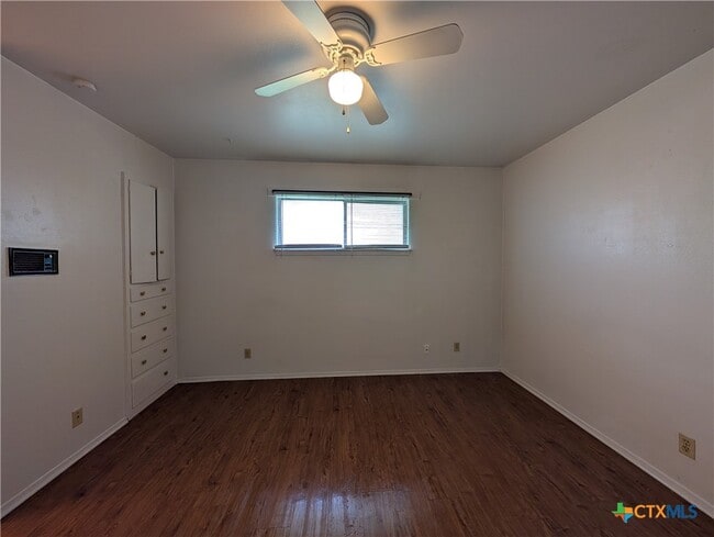 Building Photo - 165 Richter Ln