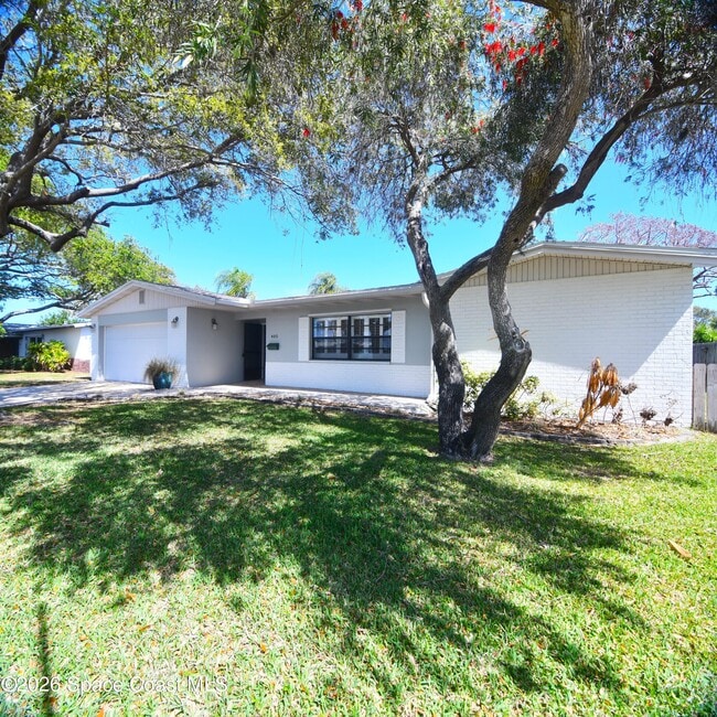 Building Photo - 405 Sparrow Dr