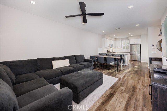 Building Photo - 21412 Dahlia Ct