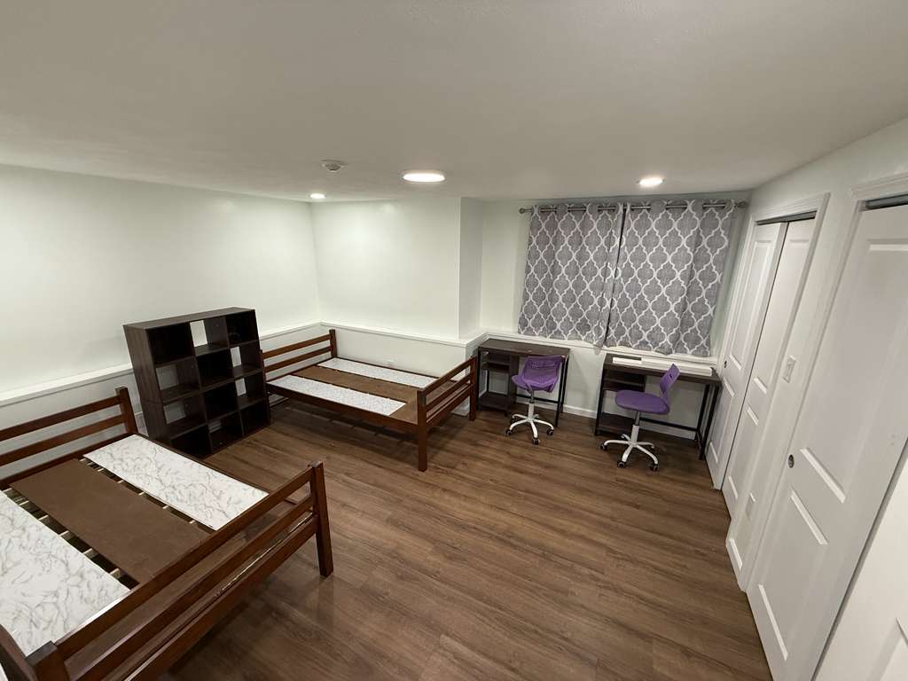 Building Photo - 15 Spencer Rd