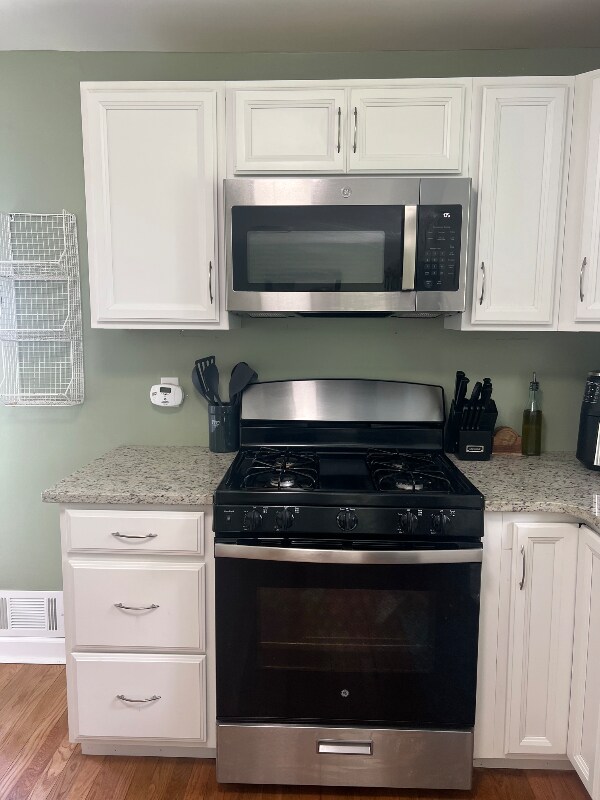 Building Photo - 414 Wyndhurst Dr