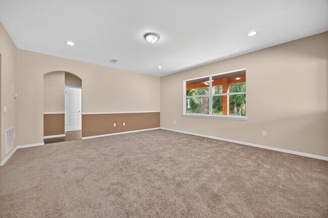 Building Photo - Home for rent