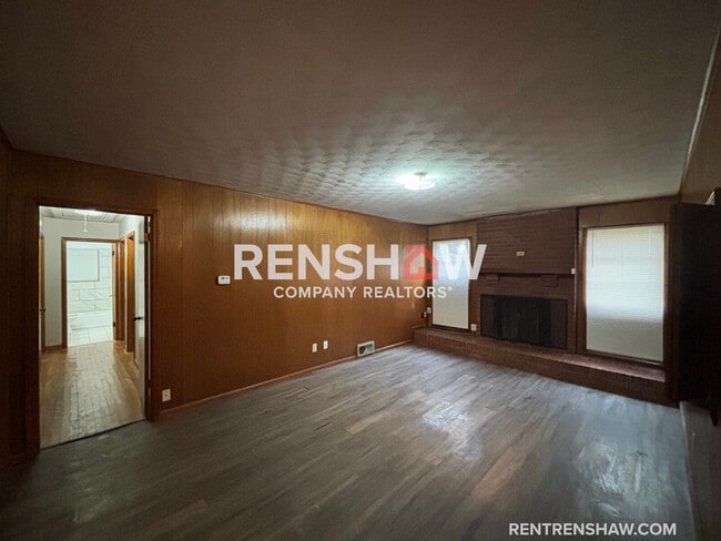 Building Photo - 4593 Wooddale Ave