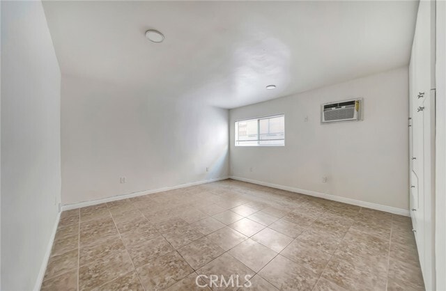 Building Photo - 6735 Elmer Ave