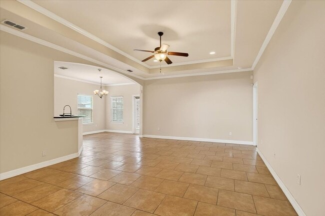 Building Photo - 6901 Anastasia Dr