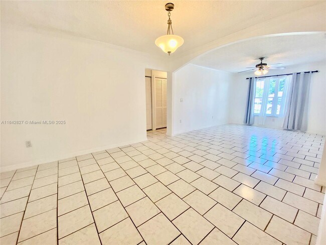 Building Photo - 3024 N 73rd Ter