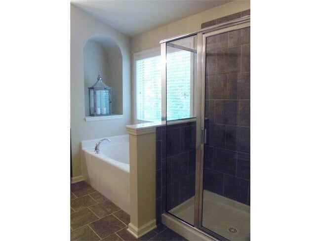 Building Photo - 6265 Crested Moss Dr