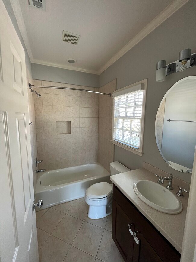 Guest Bathroom Upstairs - 1475 Groveland Ave NW
