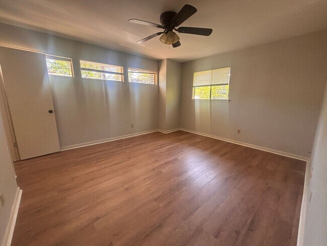 Building Photo - 5618 B St