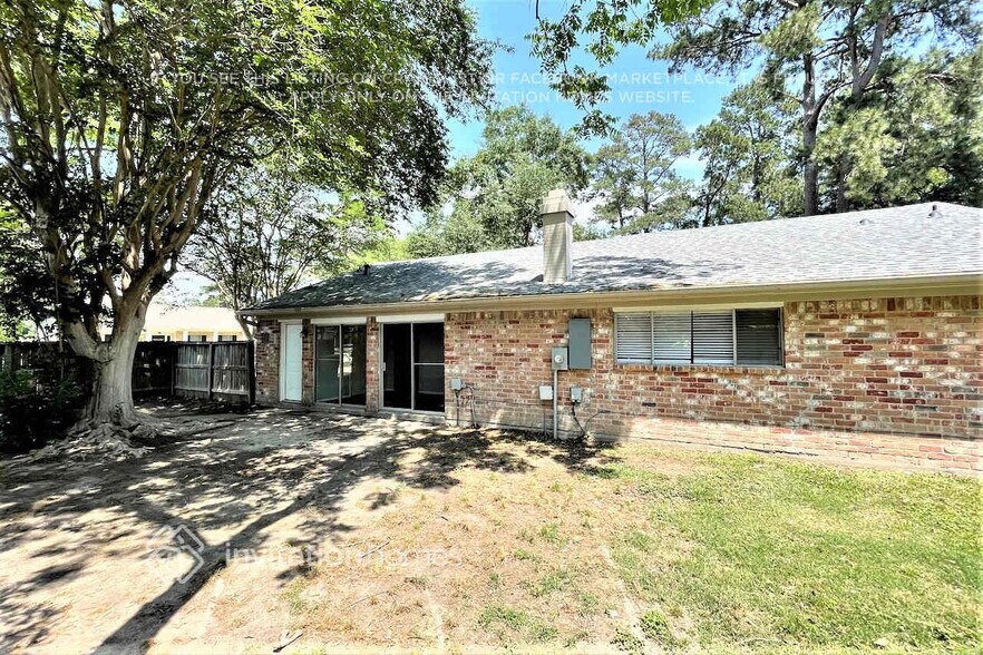 Building Photo - 25535 Thistlewaite Ln