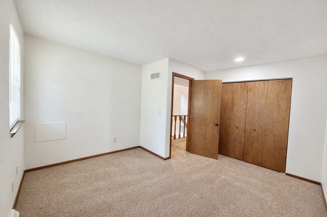 Building Photo - La Chateau Duplexes